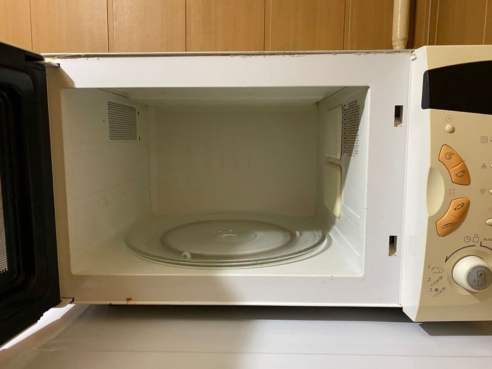 Микроволновая печь LG (30 л)