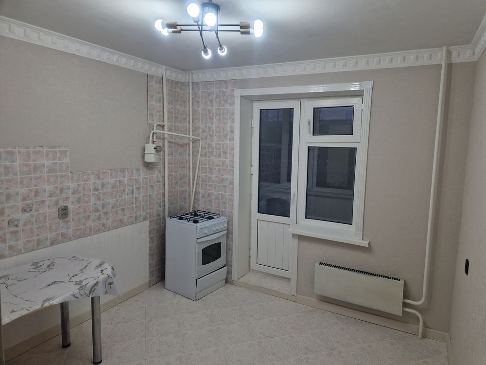 Продам 2-комн кв. Кунаева 67. 2 эт.