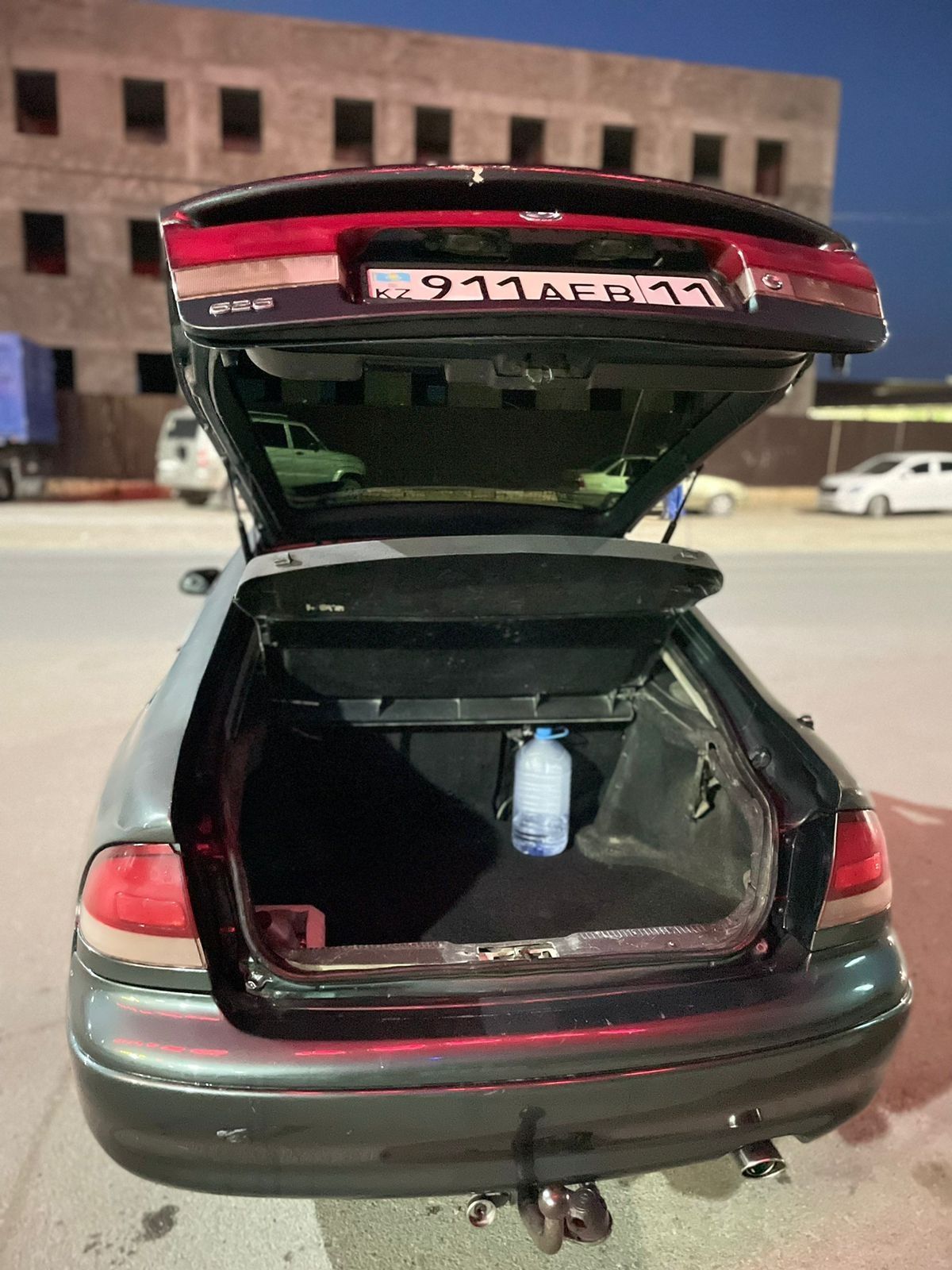 Mazda cronos 626