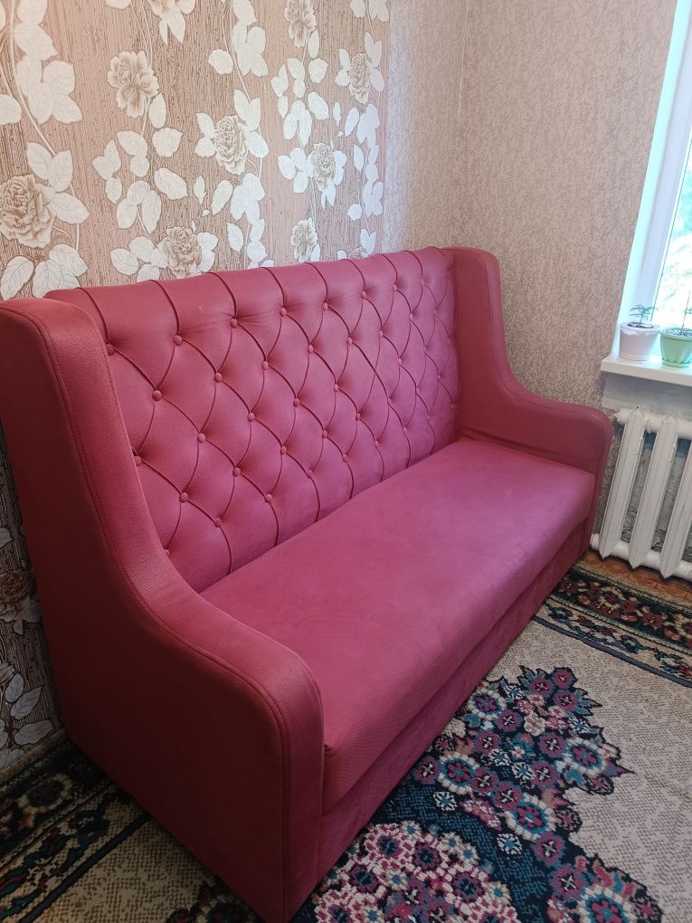 Продам диваны  не дорого