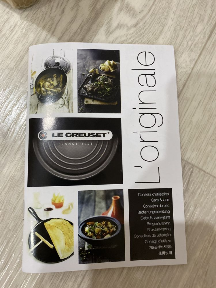 Сковорода Le Creuset оригинал  26см б/у: раз 5-7 пользвлсь, как новый