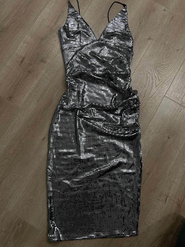 Блестящее платье ZARA