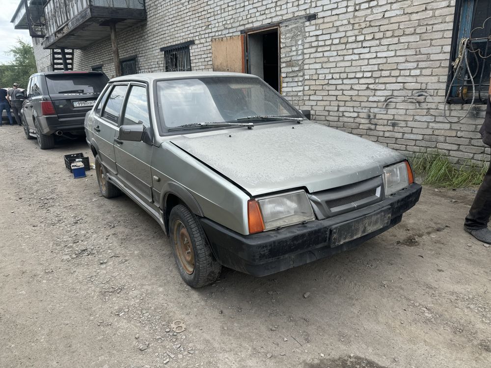 В разборе ваз 21099