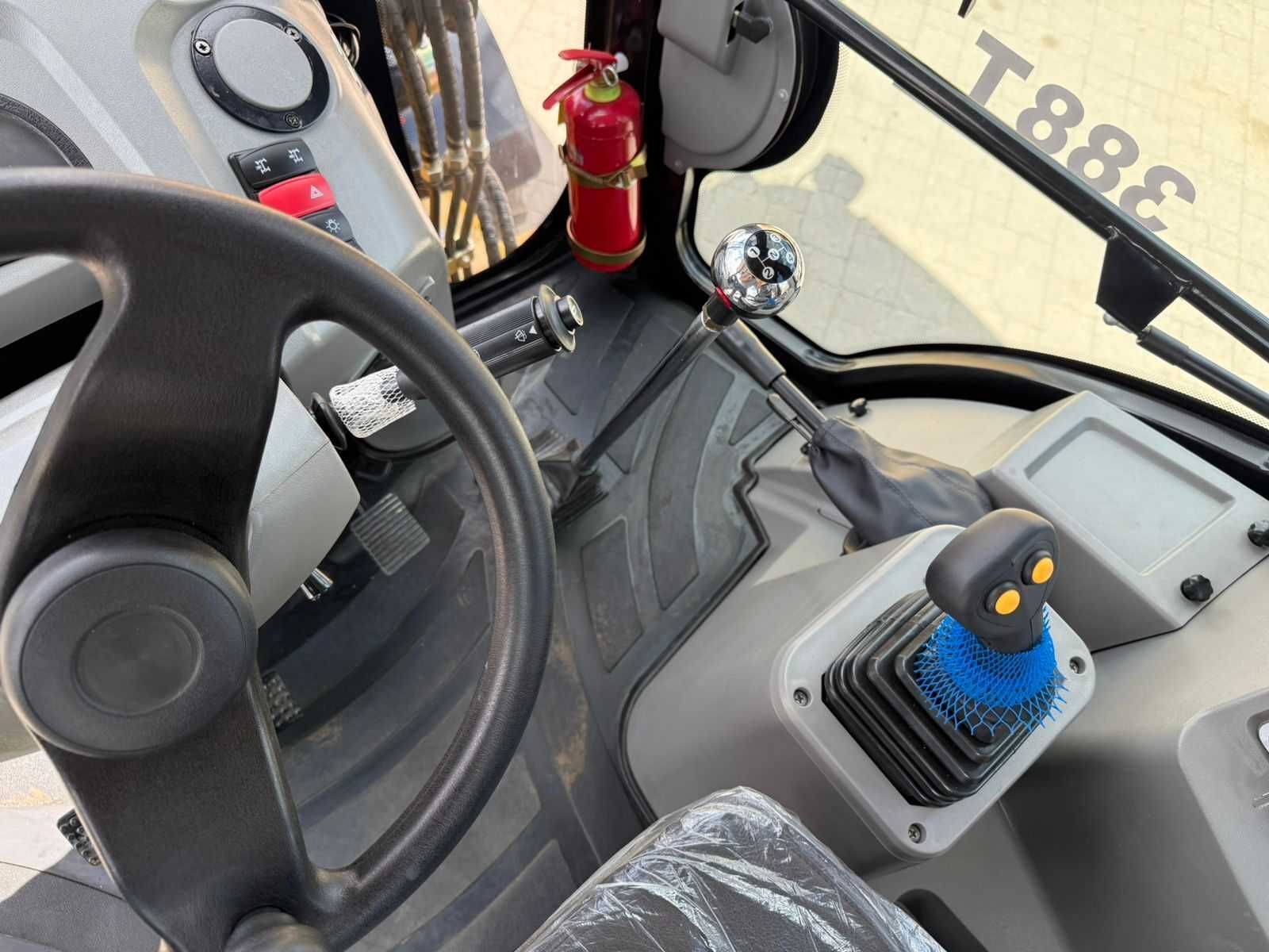 Экскаватор погрузчик HORN 388T