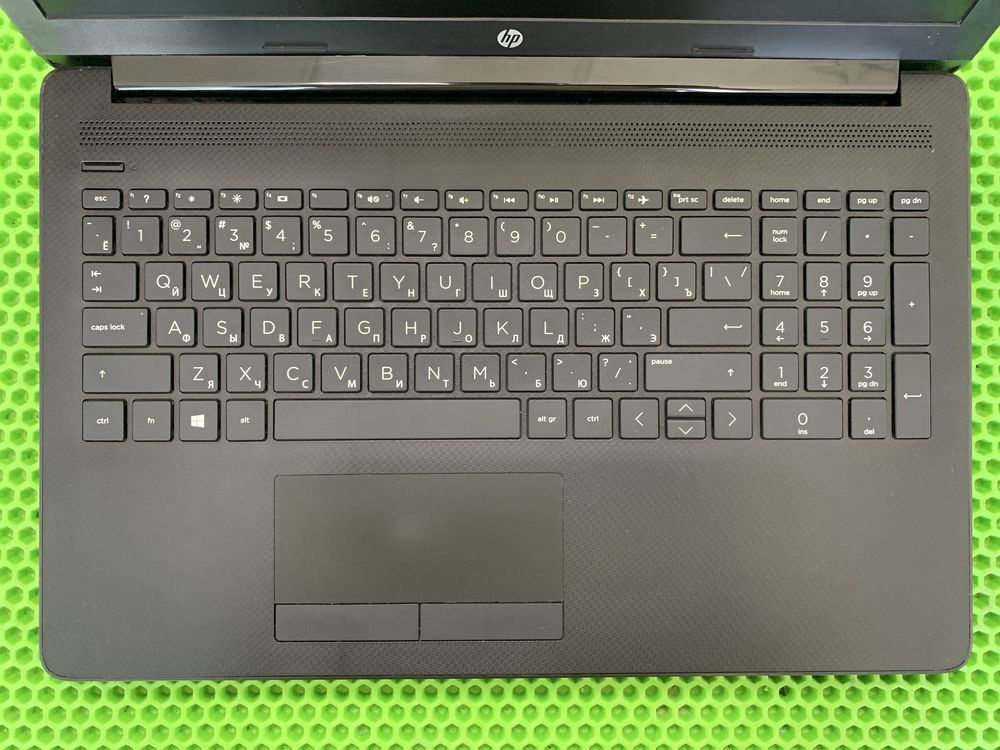 Ноутбук HP. Озу 8gb. Ssd 256gb. Идеальный.