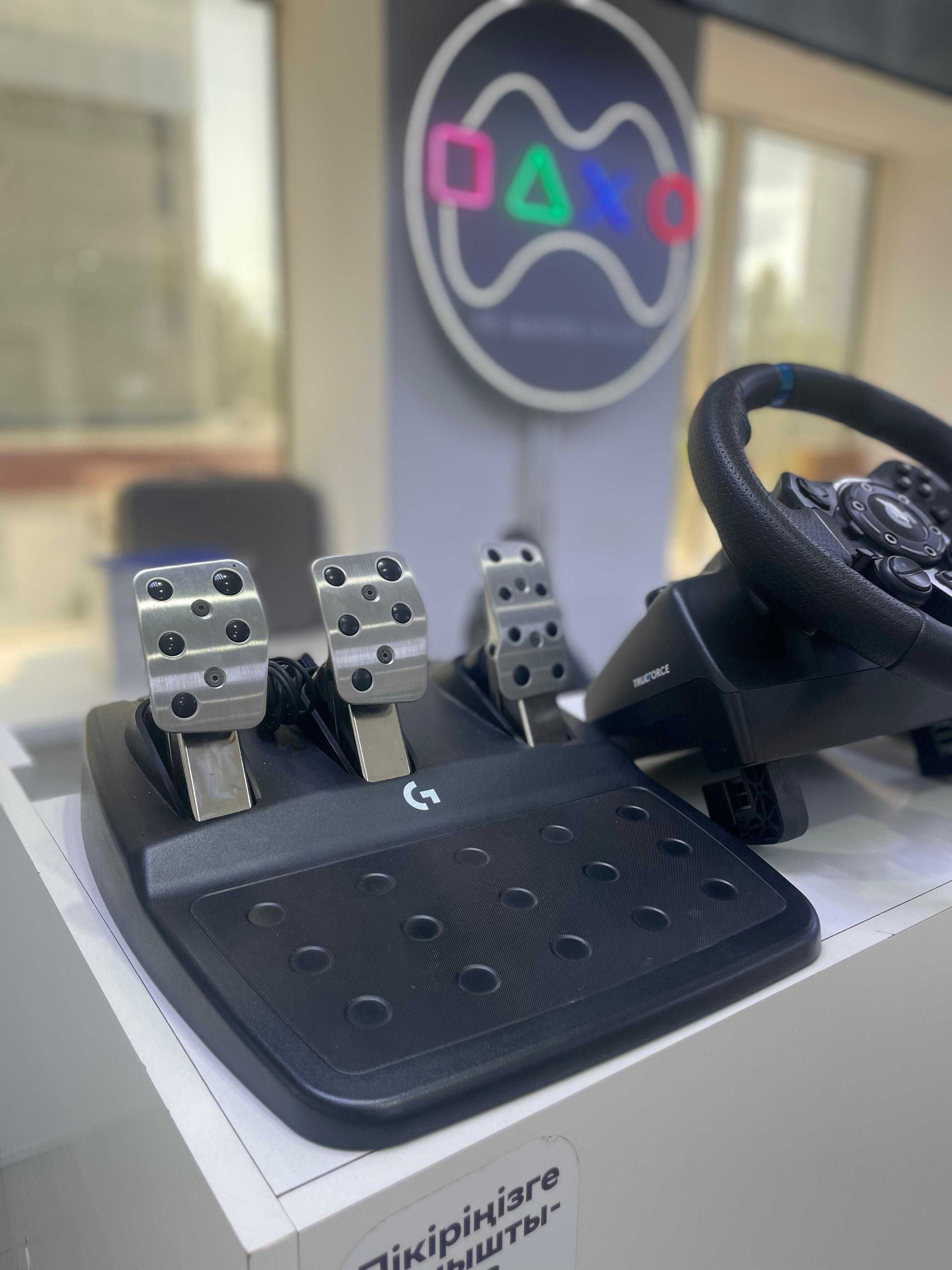 Игровой руль Logitech G923 в отличном состоянии PC, PS5