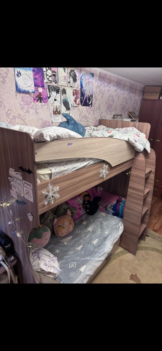 Двухъярусная кровать