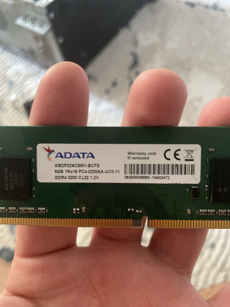 ОЗУ DDR4 на 8гбб