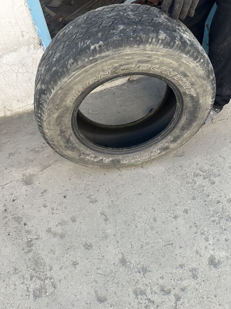Продам шины  летние 265 /65 R17