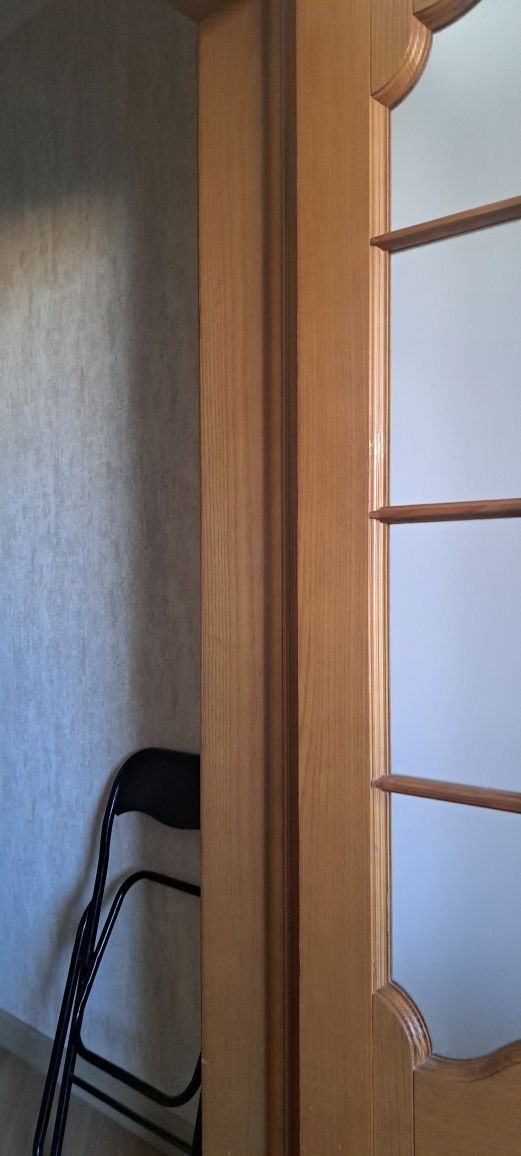 Продам двери с коробкой
