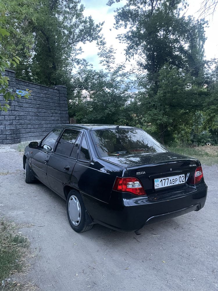 Продам Daewoo Nexia 2012 год