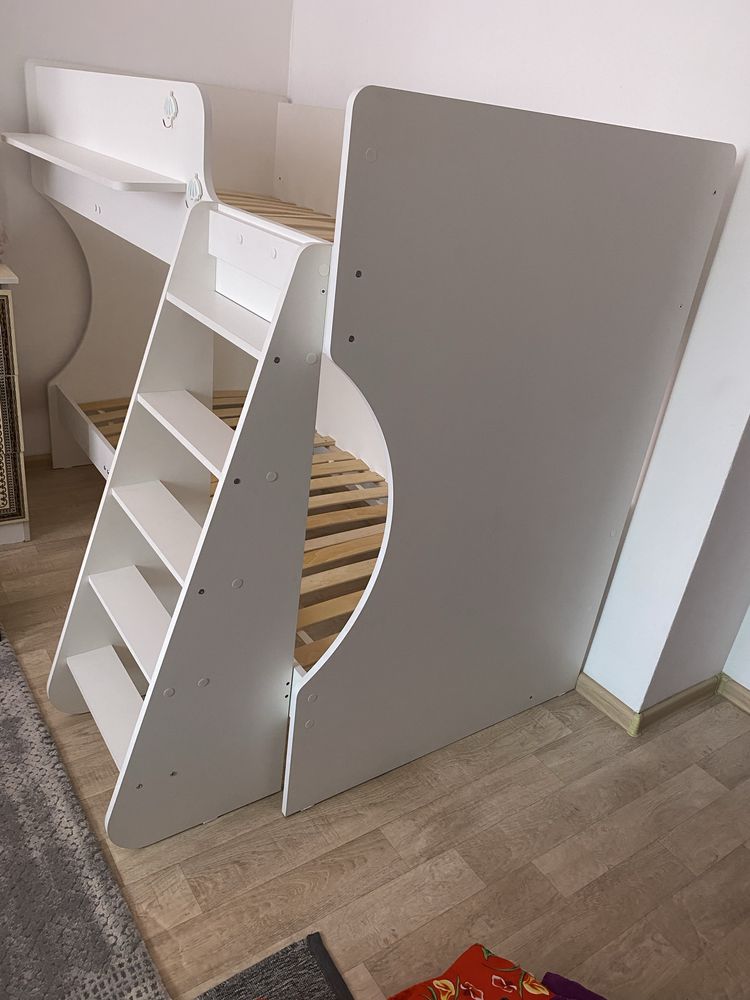 Двухярусная кровать, 80х180 см