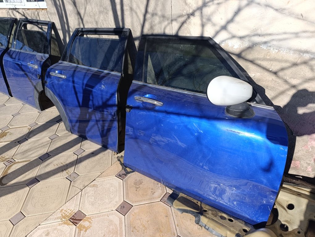 Двери от Mini Clubman F54 2022