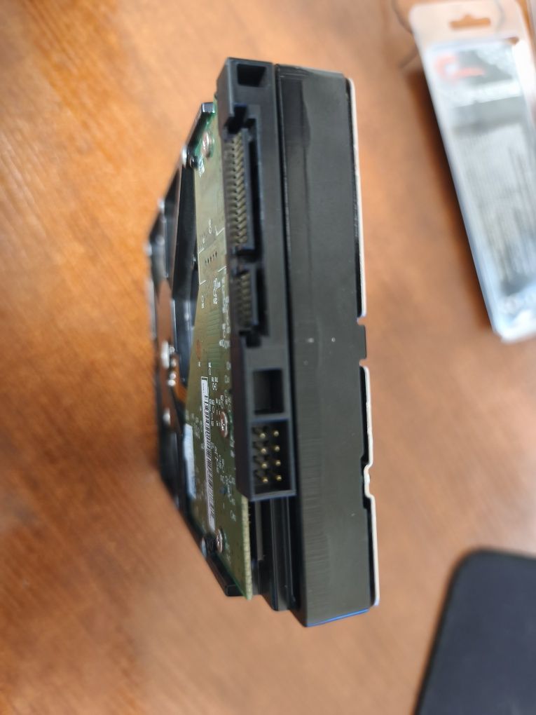 HDD жёсткий диск на 500гб от Saegate