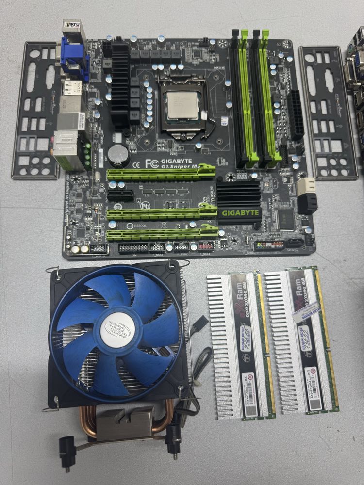 2 комплекта i7-3770/ 8GB/ с заглушкой и башней