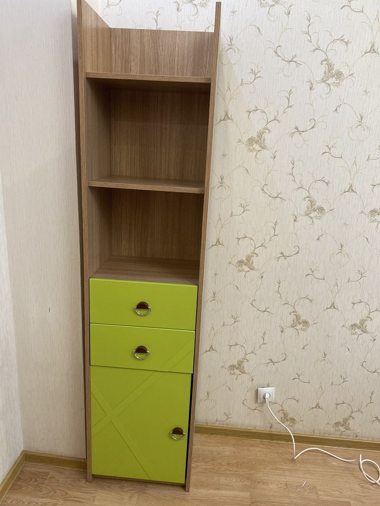 Продам 2 стелажа