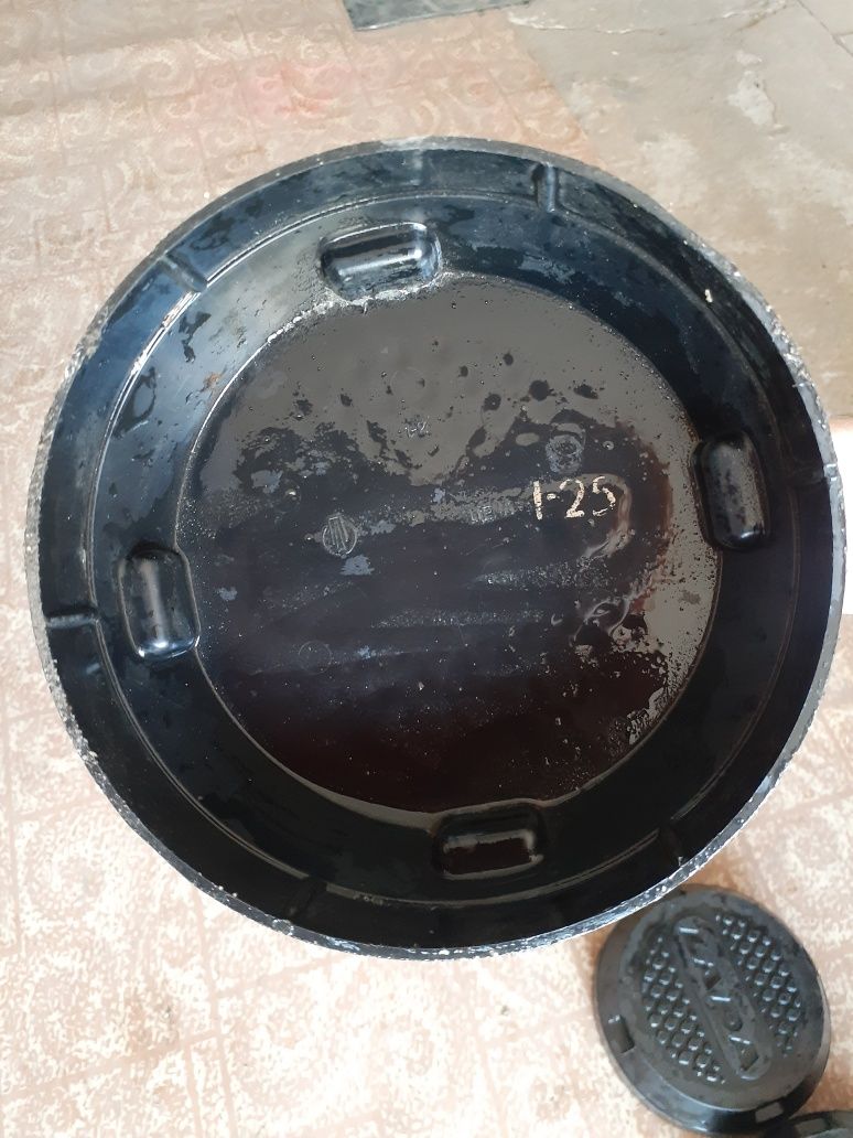 Продам колпаки на фары Жигули