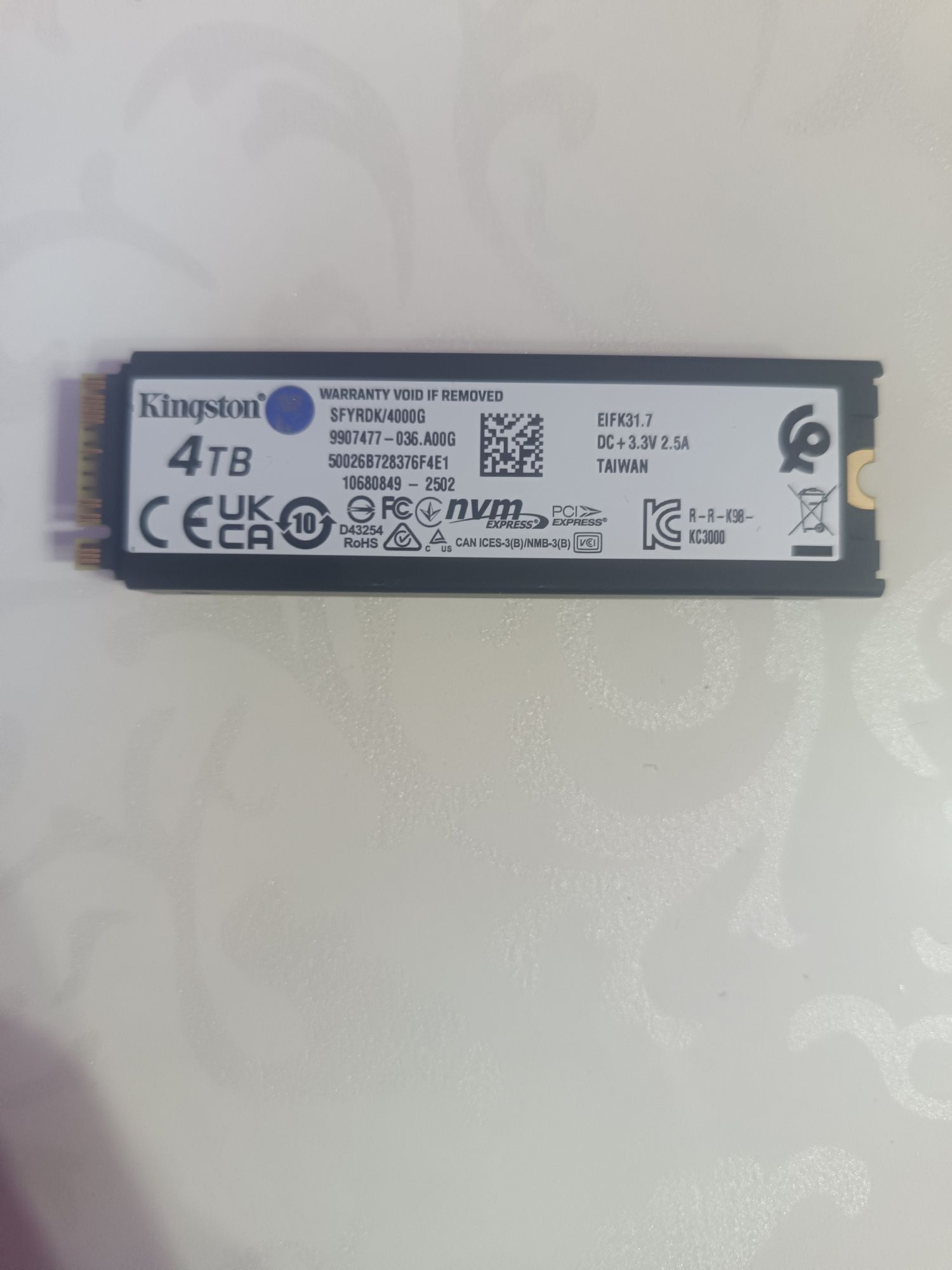 SSD Kingston SFYRDK/4000G 4000 Гб