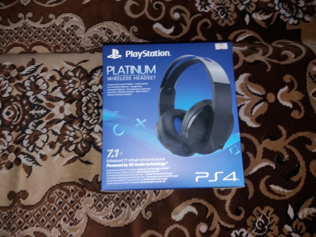 Наушники беспроводные PS4 новые
