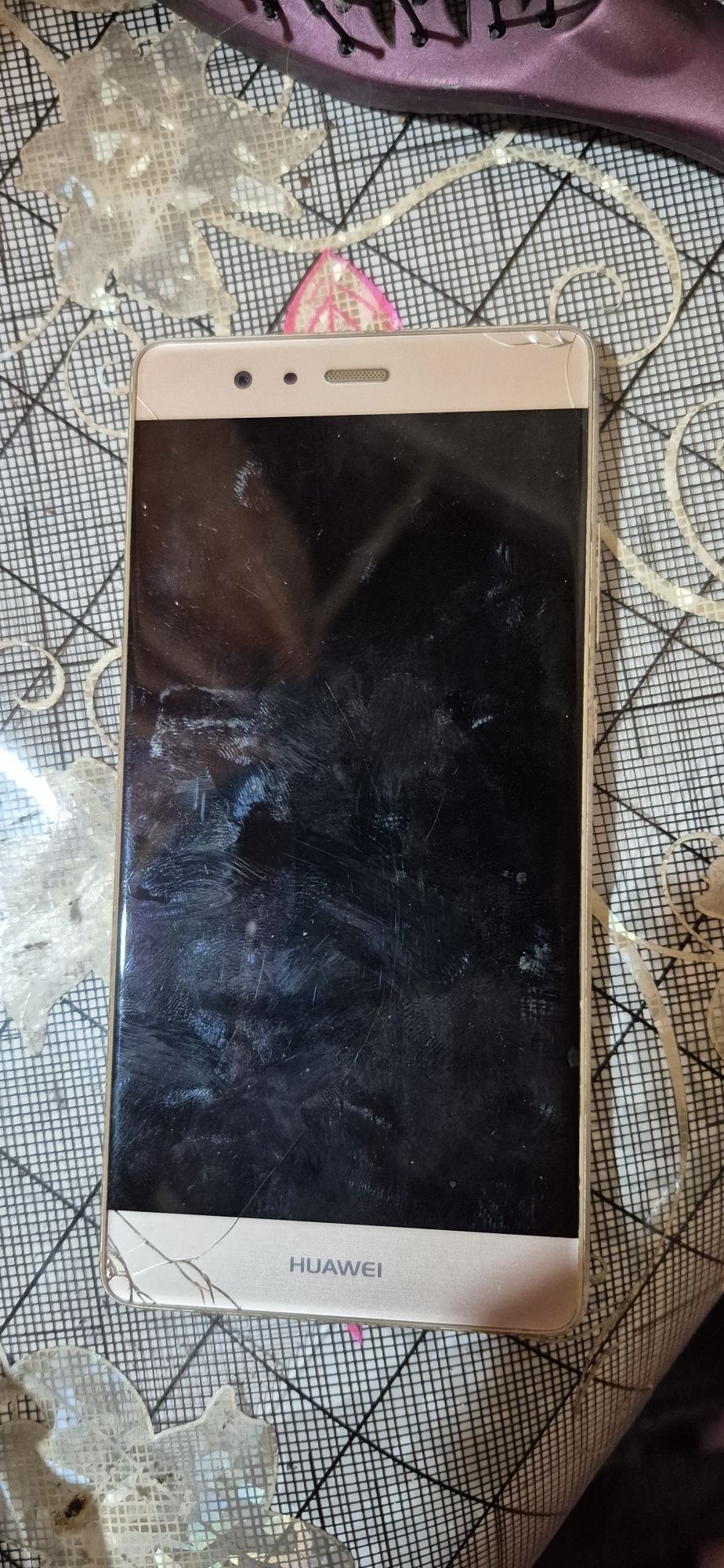 Продам телефон HUAWEI