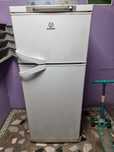 Продам холодильник Indesit