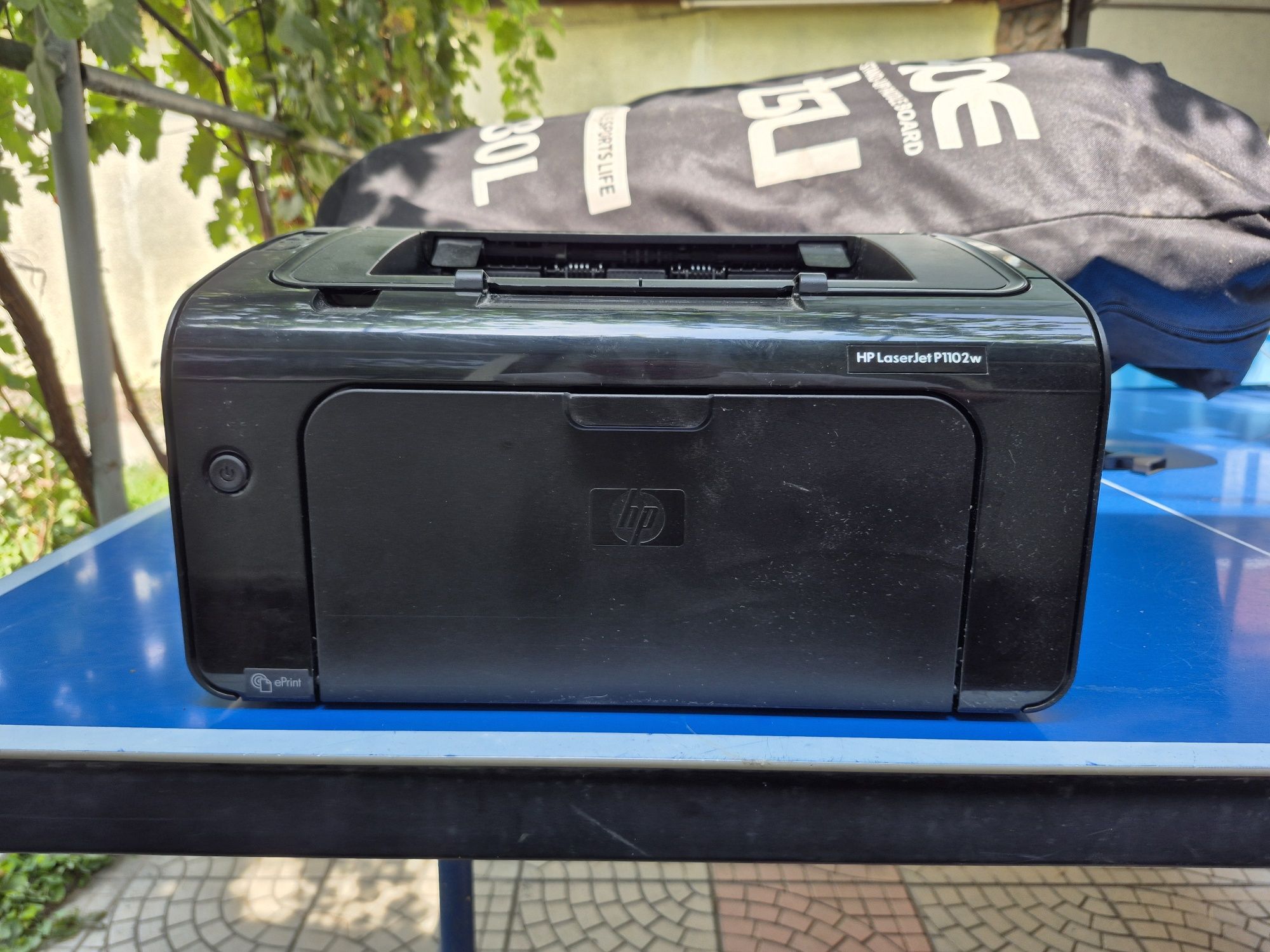 Продам принтер черно-белый HP