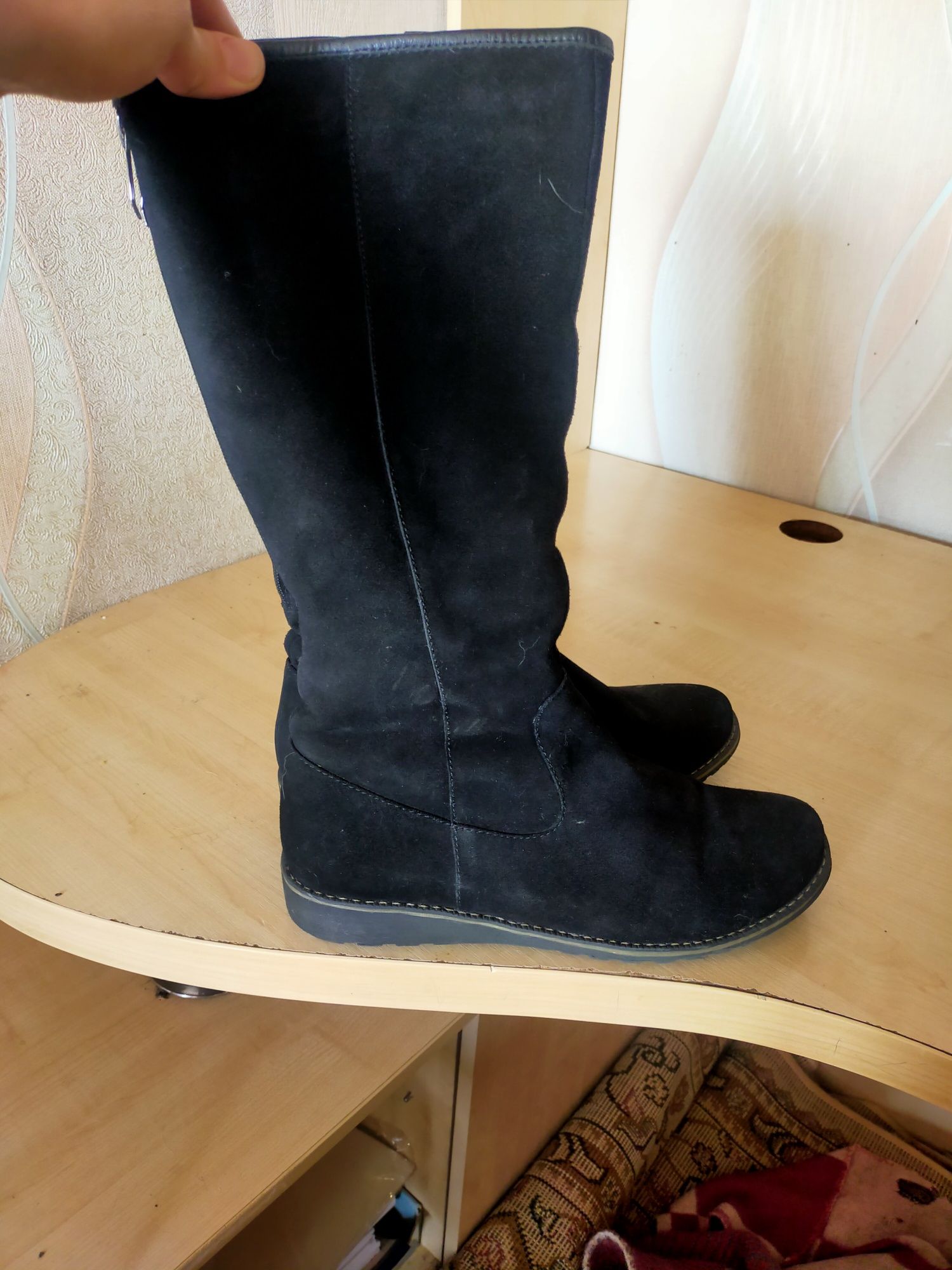 Продам женскую обувь