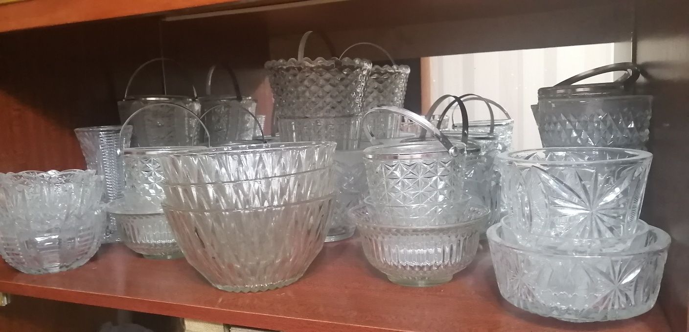 Продам вазы разные