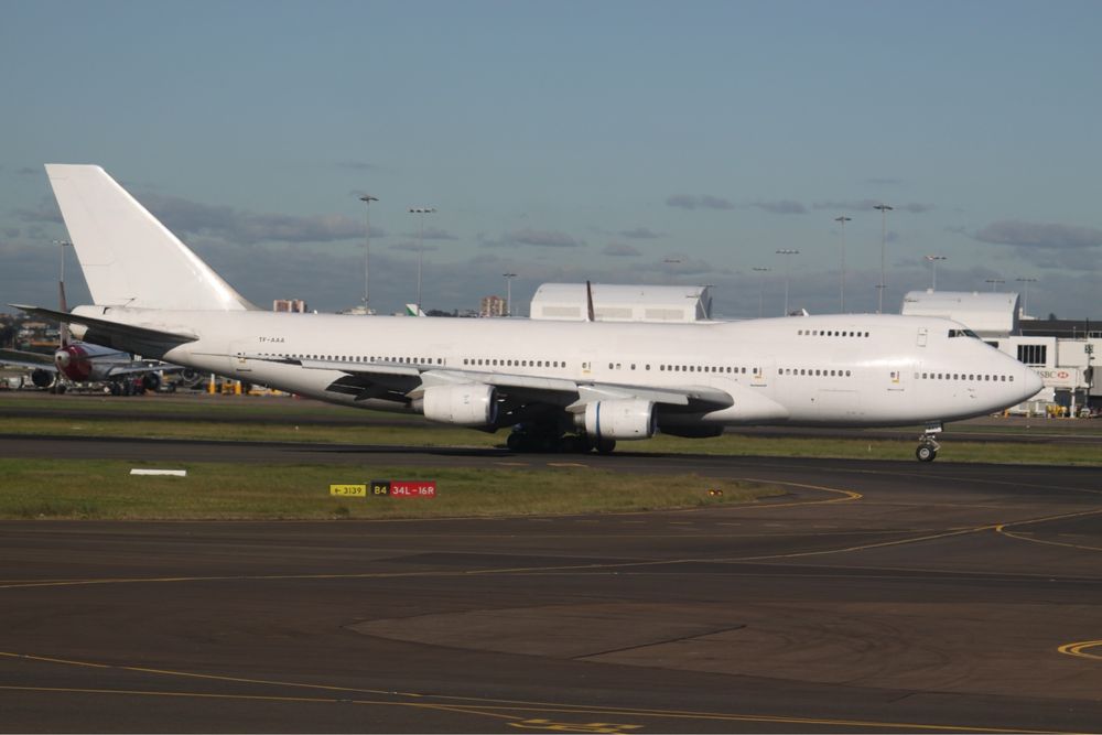 Boeing 747-236B(SF)