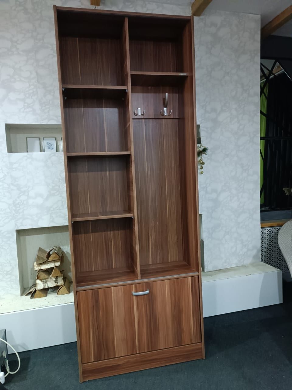 Продам шкаф в прихожую