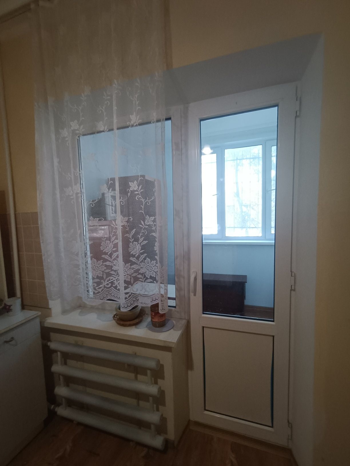 Продаётся 2-х комнатная квартира в центре города