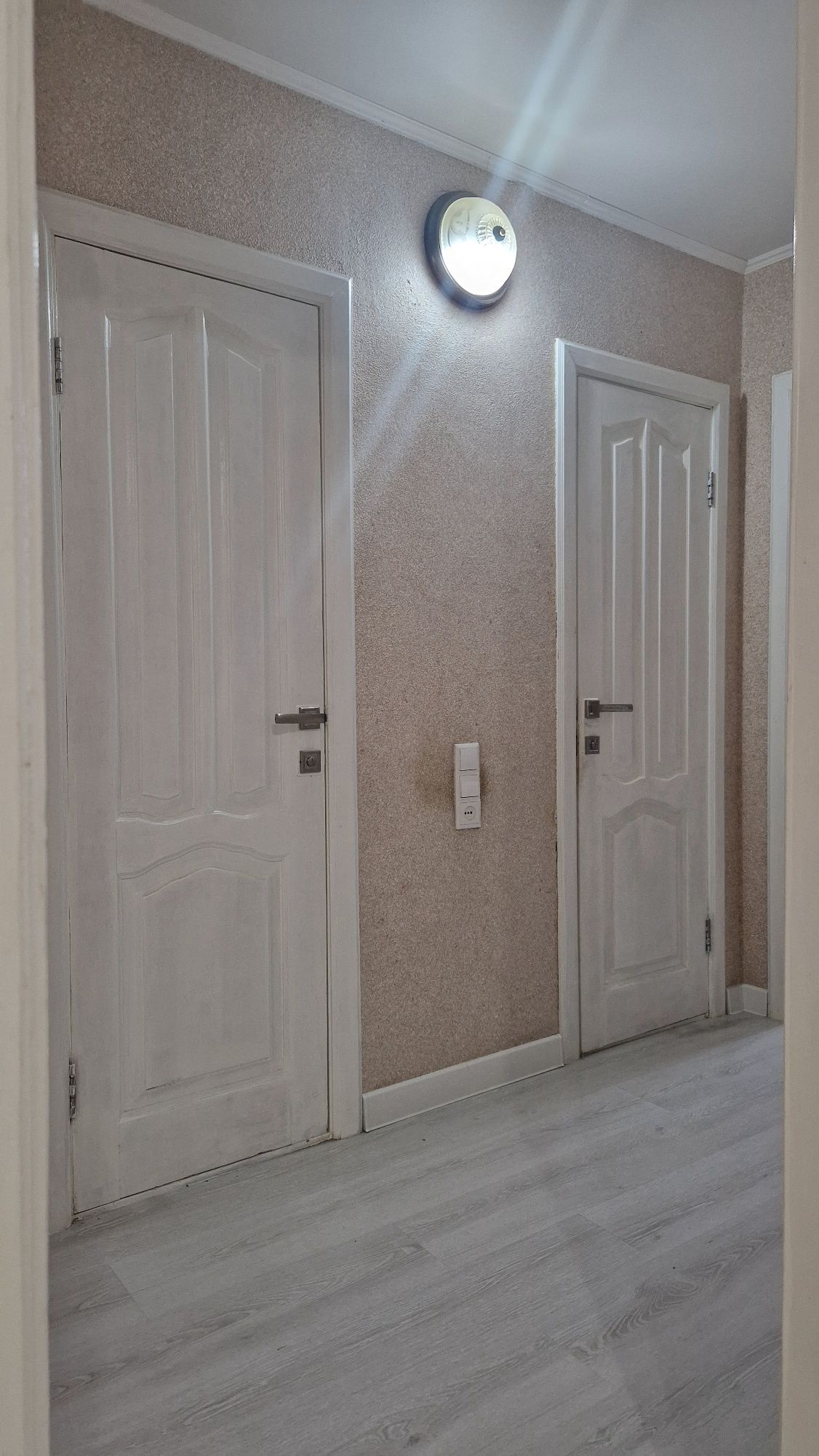 Продается 3комнатная квартира в р-н ТЦ"Байтерек",по ул.,Н.Назарбаева,.