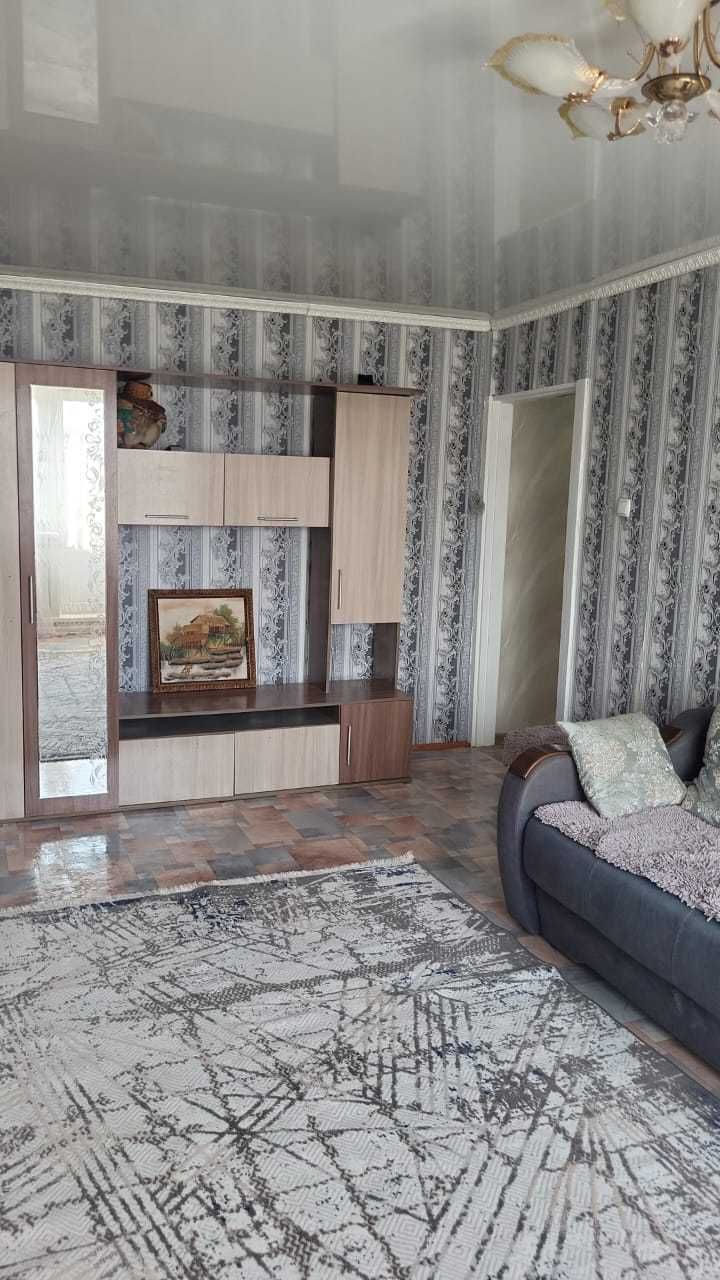 Продам 2к кв с хорошим ремонтом р-н УЮТ!!