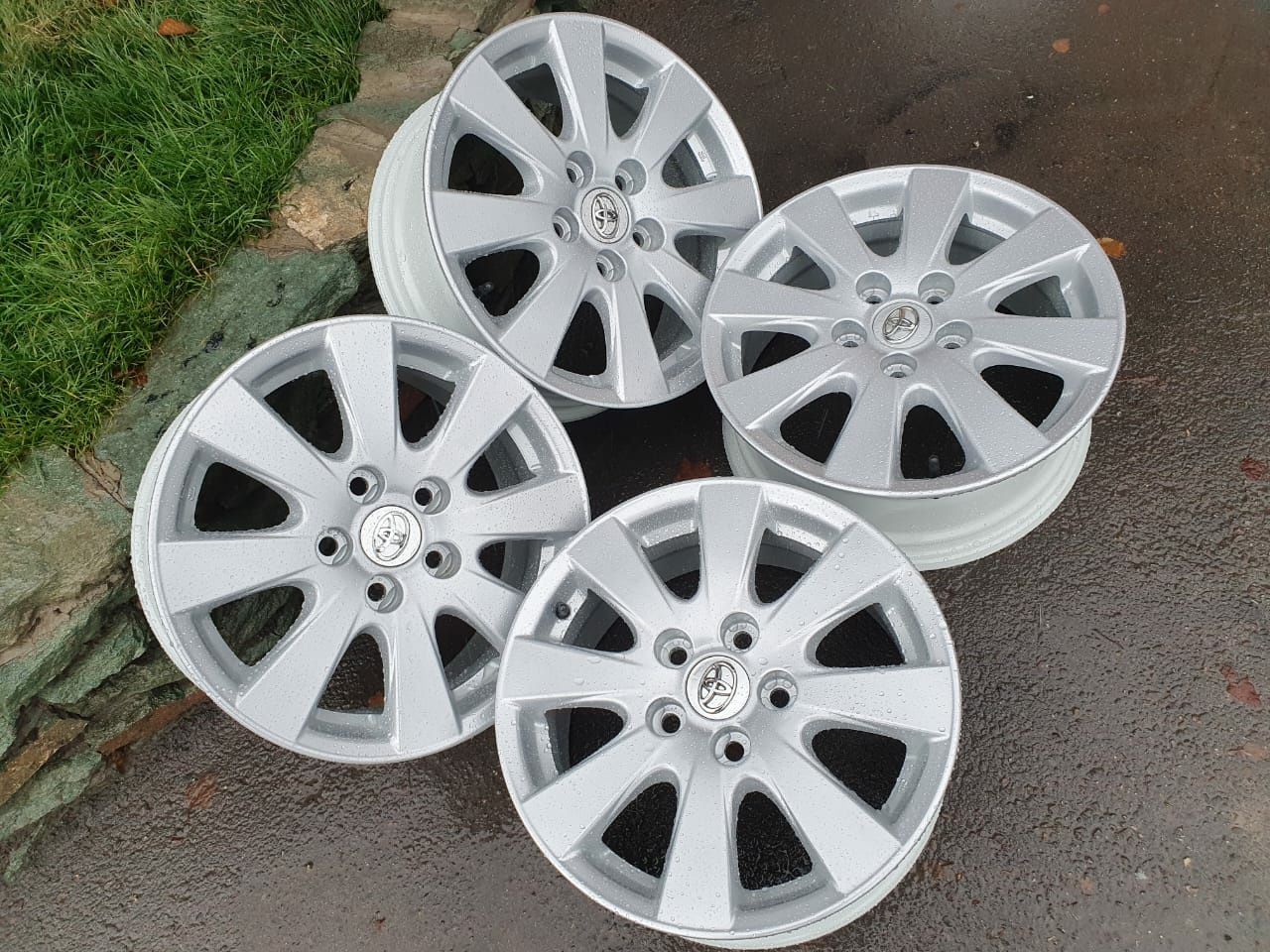Диски R16 Camry 40