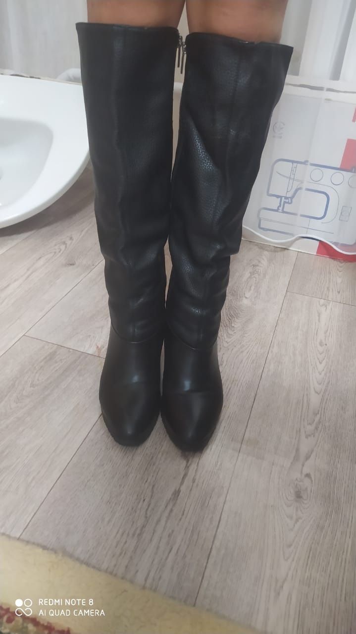 продам зимние сапоги