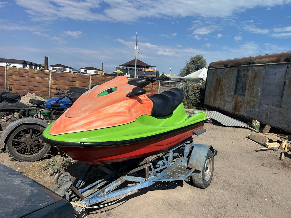 Продается гидроцикл Yamaha 800 кубов