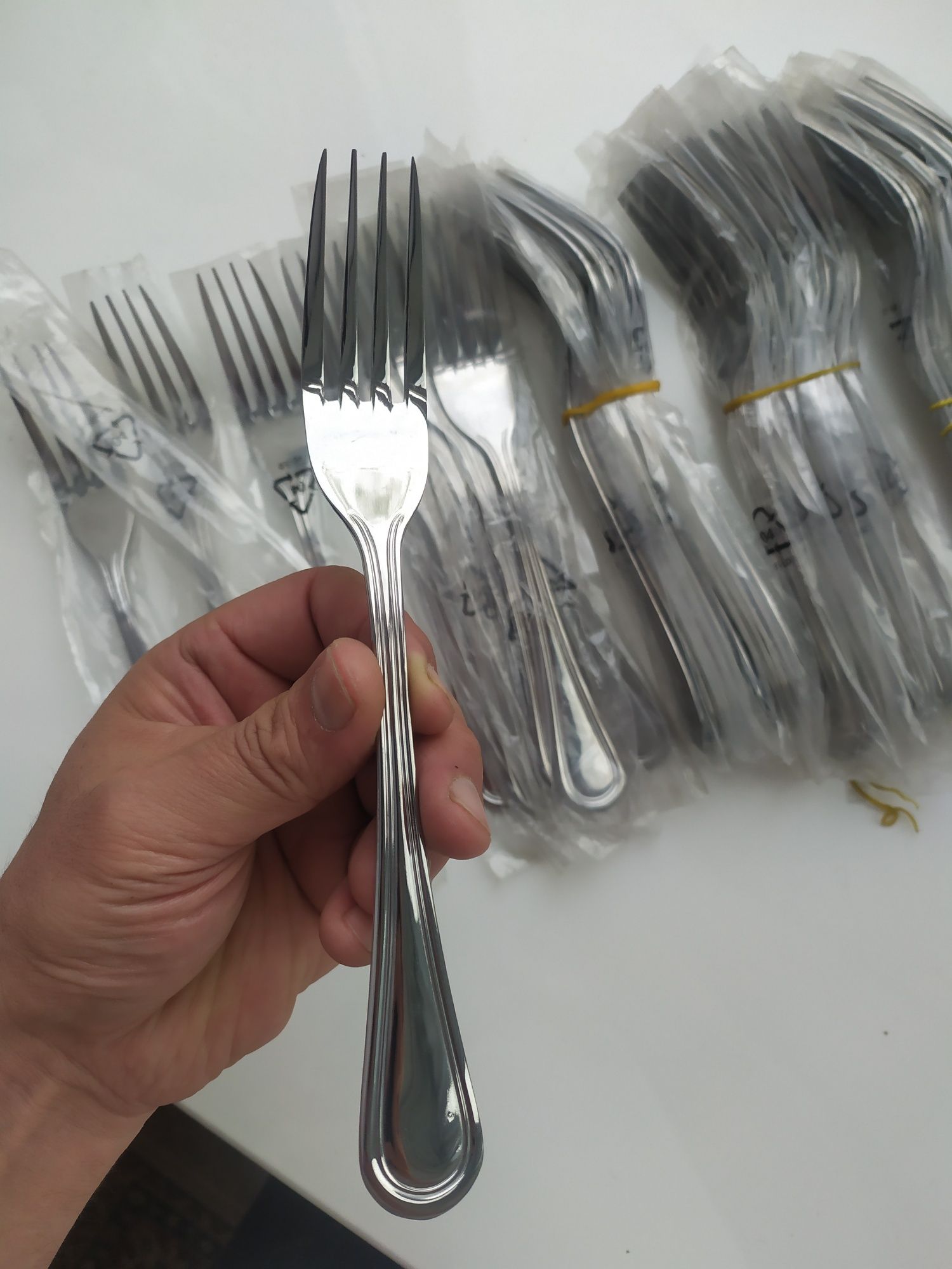 Продам вилки новые