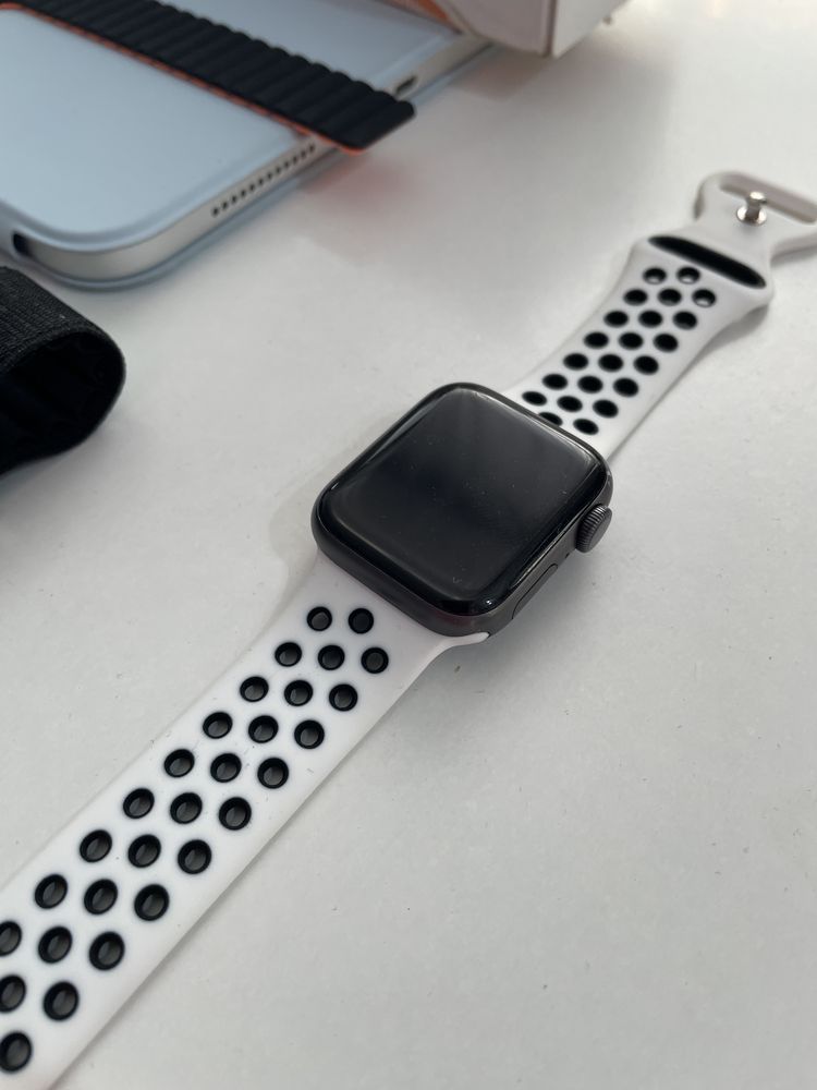 Apple Watch Series 4