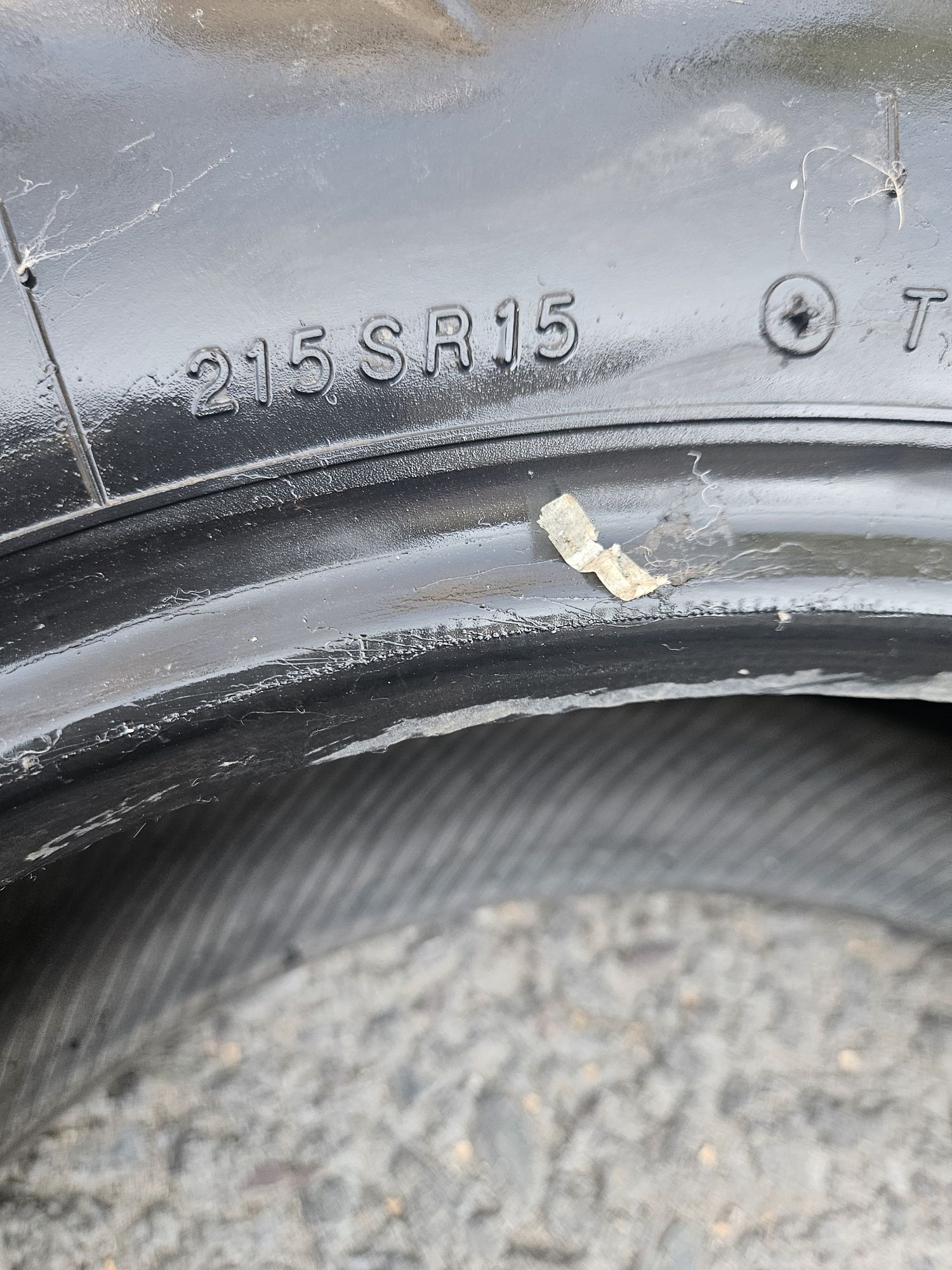 Продам шины Bridgestone  и Yokohama 215 80 R15