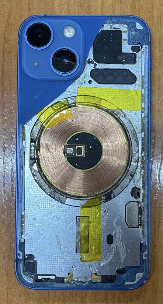 Продаю iPhone 13 Mini (синий, 128 ГБ) — оригинал из Америки