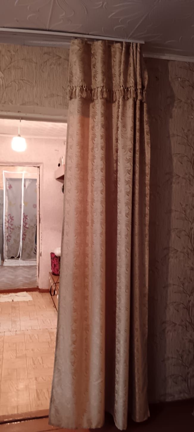 Продам дом в райцентре Денисовка.
