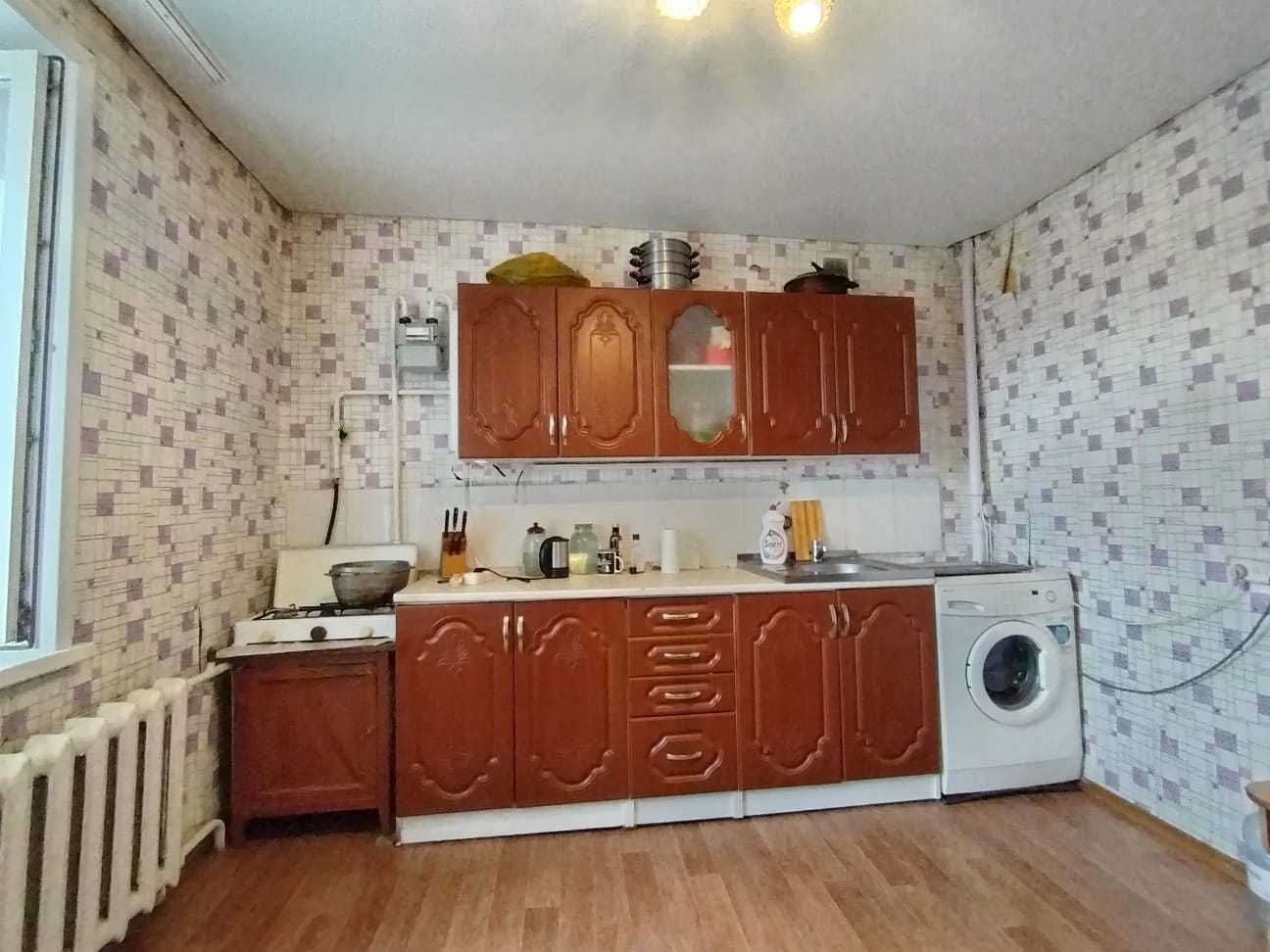 Продам 4 ком квартиру в центре города