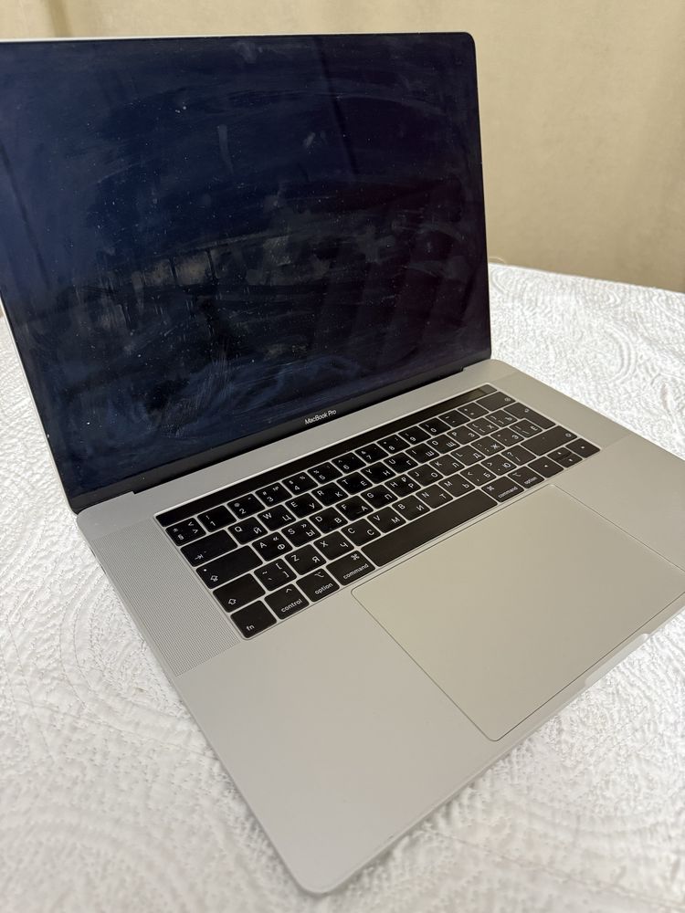 Macbook pro 16 touchbar