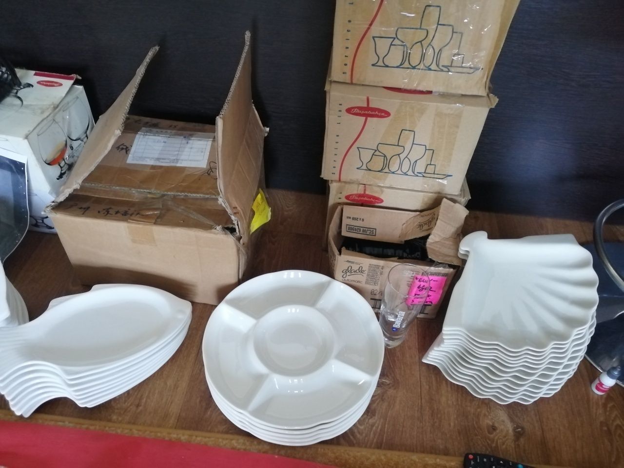 Продам посуду белую фаянсовую