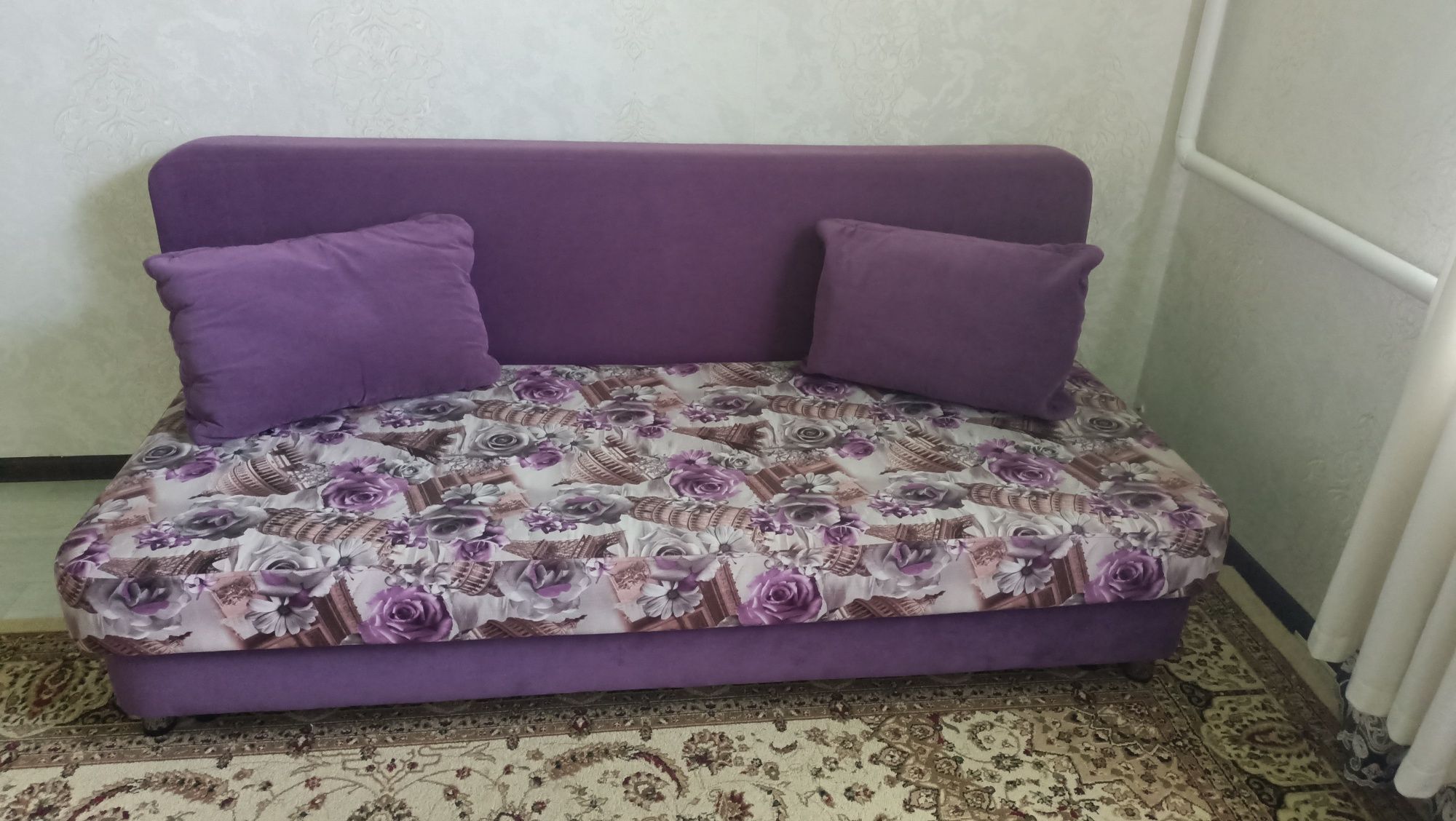 Продам диван тахта