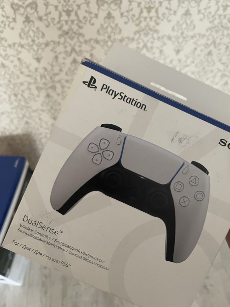Ps 5 два джойстика в нормальном состоянии