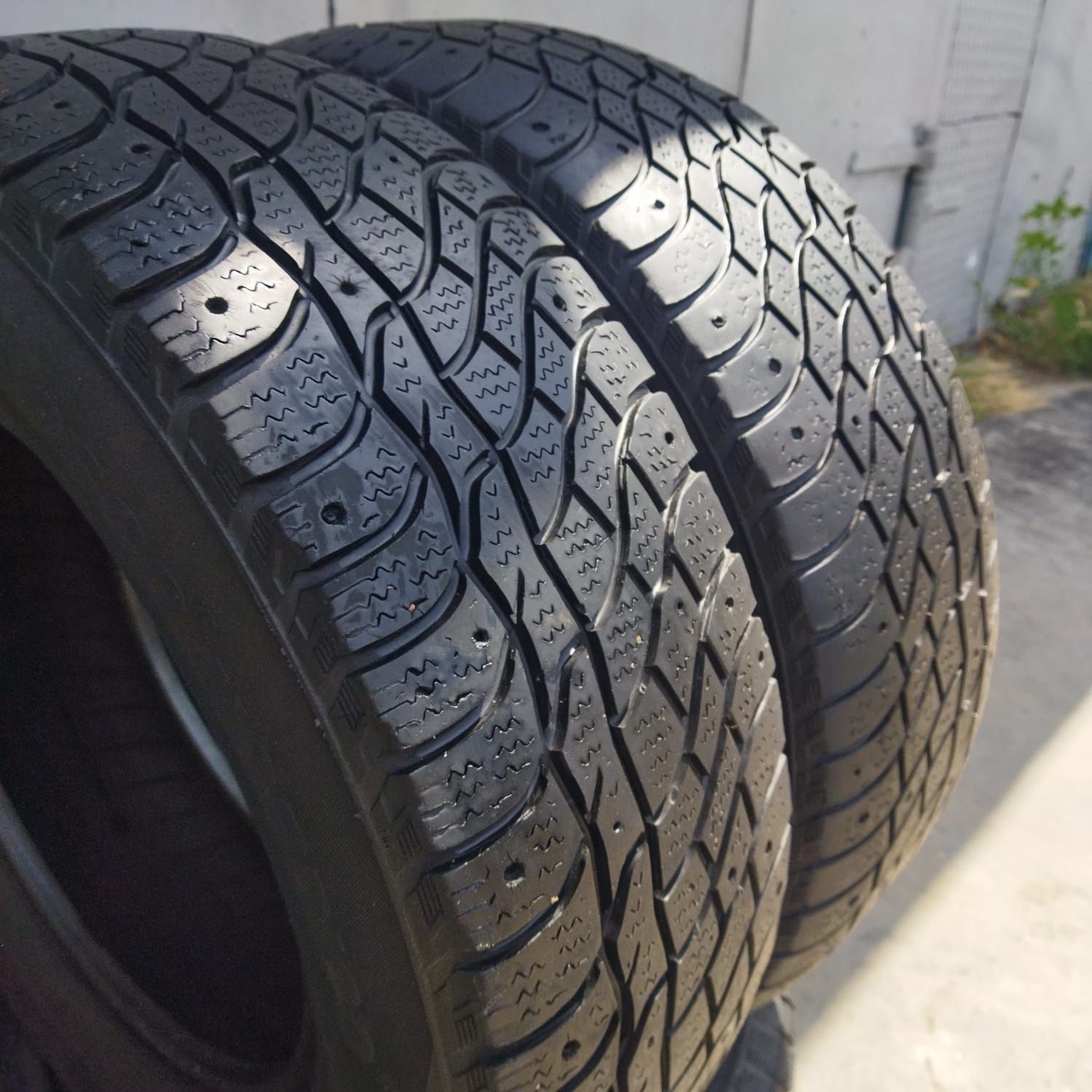 205/70/ R15  пара