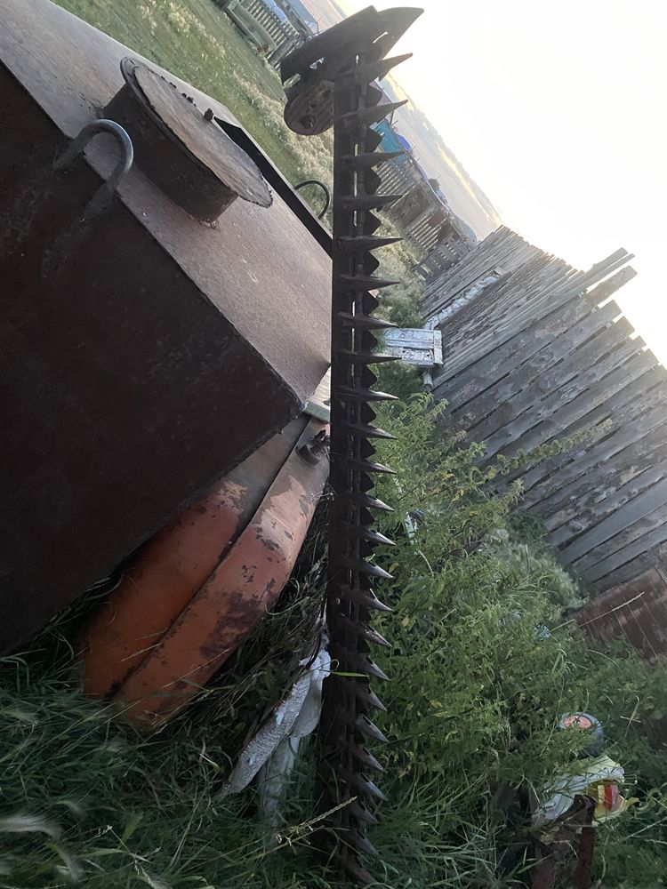 Т-25 трактор продам работает