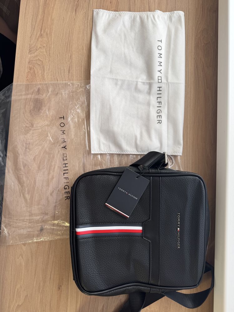 Барсетка tommy hilfiger