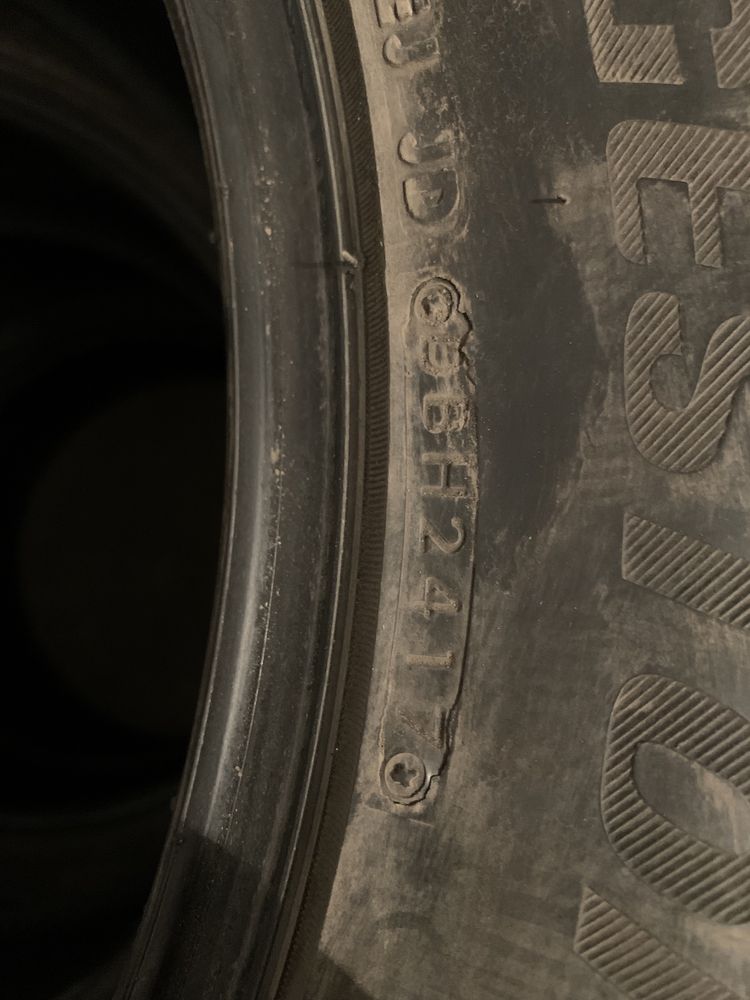 Зимние шины 285/50/20 Bridgestone Blizzak